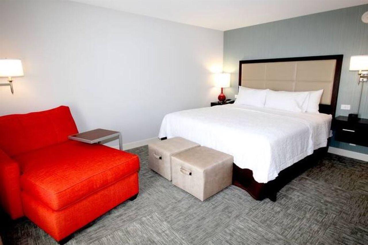Hampton Inn- Suffolk Luaran gambar