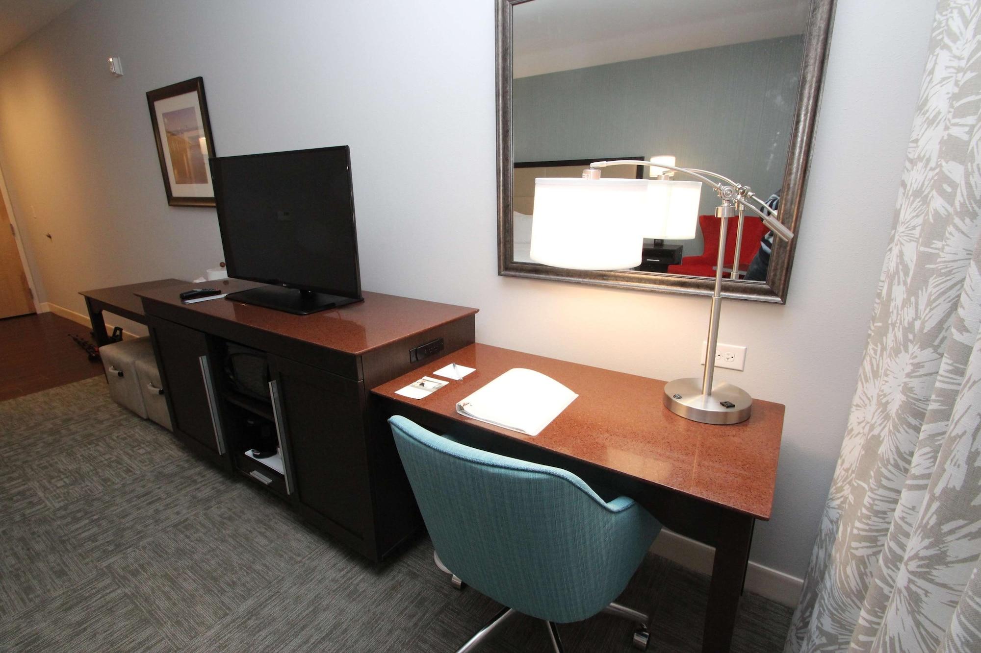 Hampton Inn- Suffolk Luaran gambar