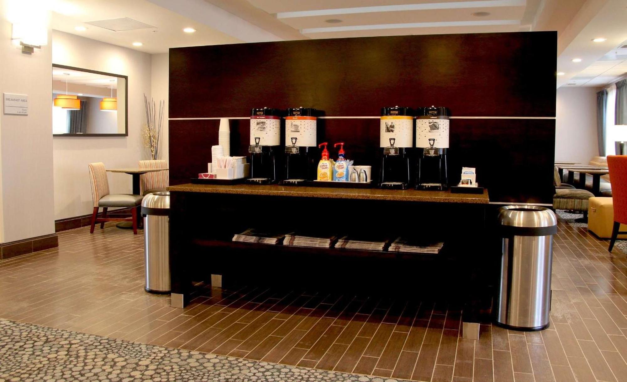 Hampton Inn- Suffolk Luaran gambar