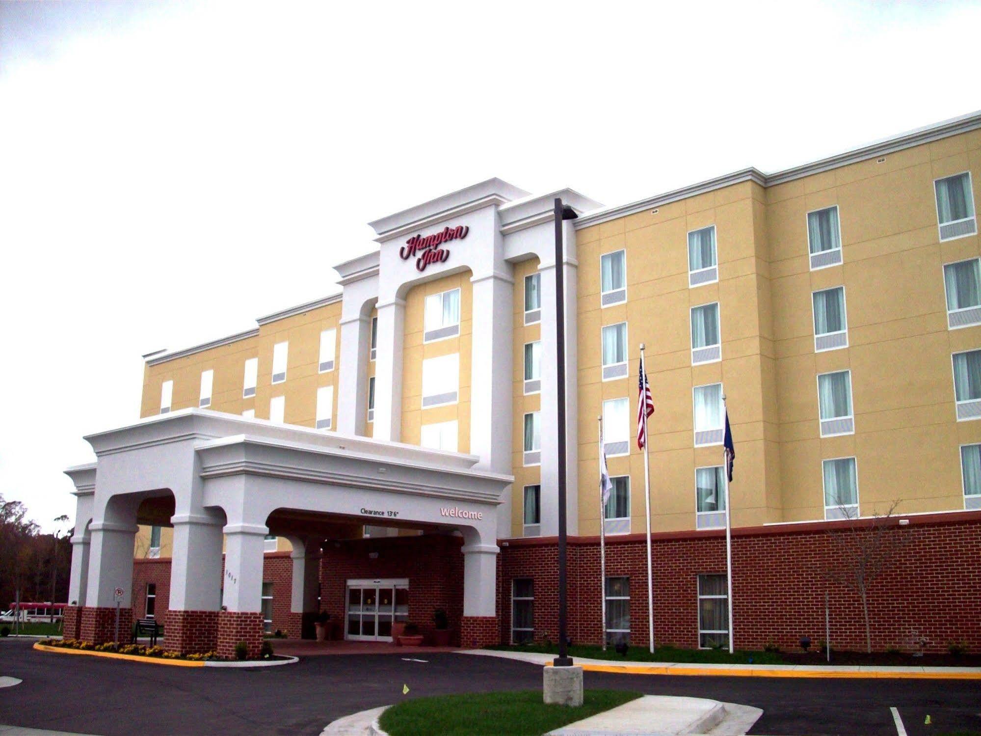 Hampton Inn- Suffolk Luaran gambar