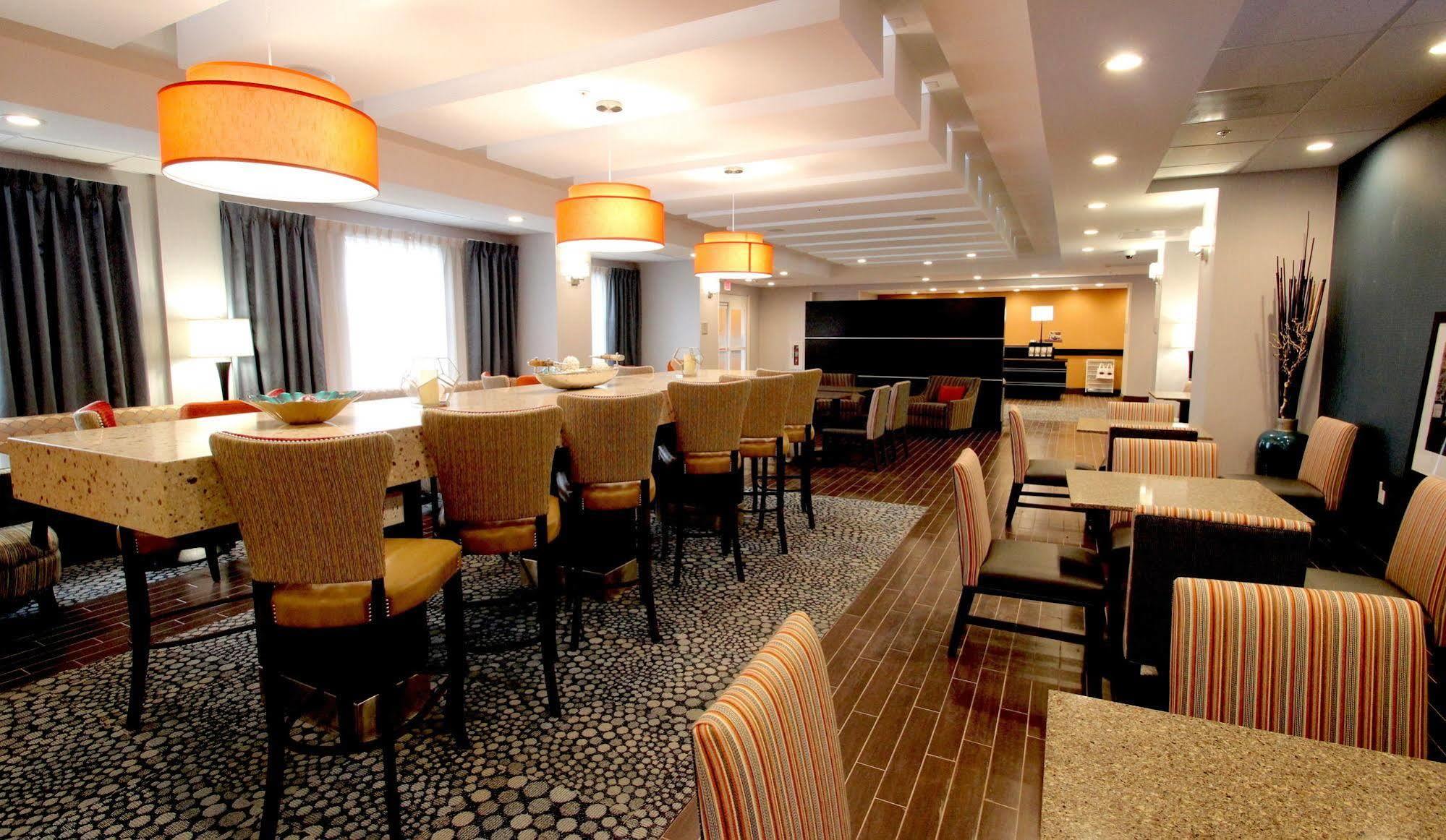 Hampton Inn- Suffolk Luaran gambar